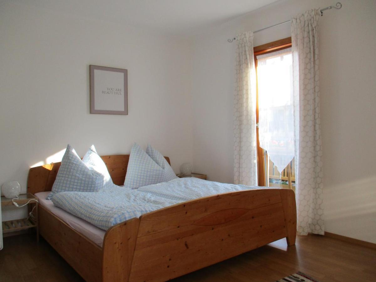 Haus Am Dorfplatz Lägenhet Uttendorf Exteriör bild
