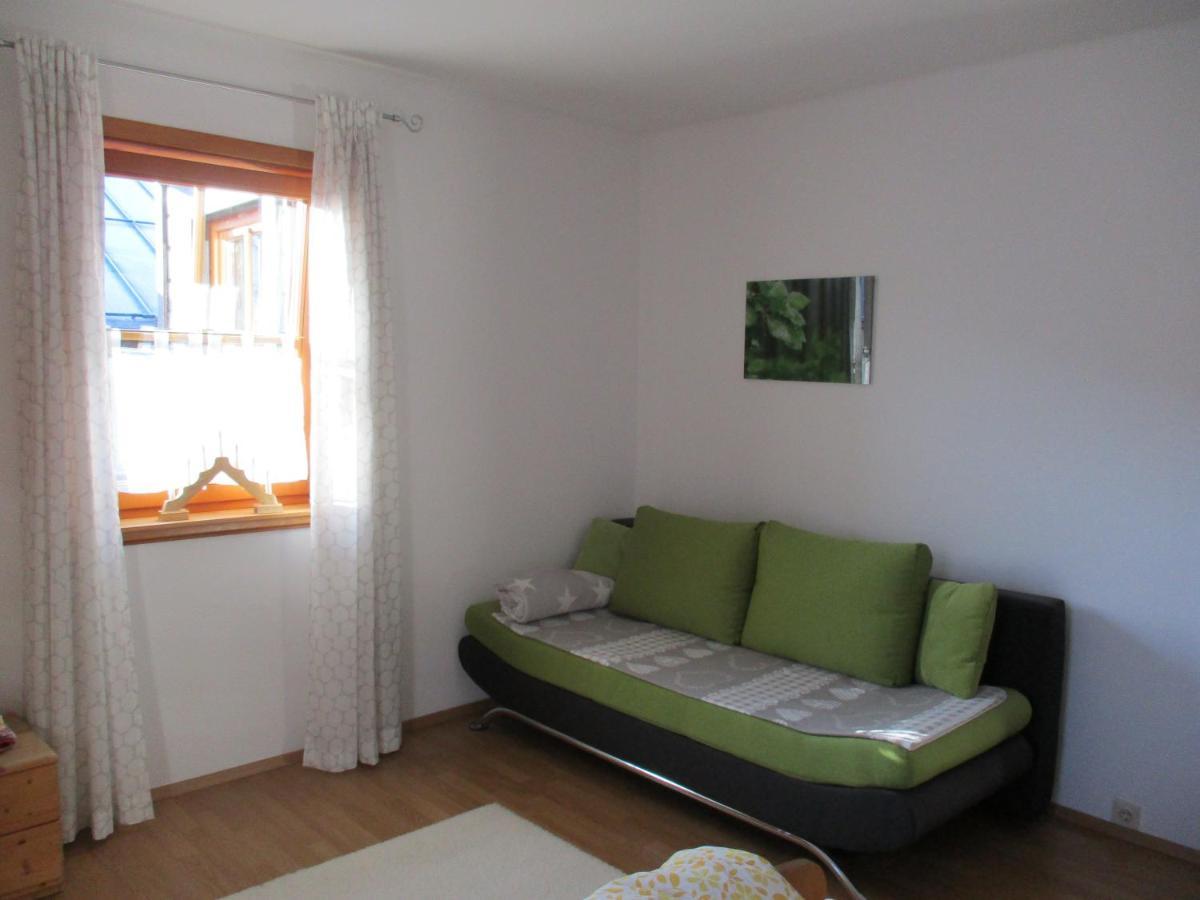 Haus Am Dorfplatz Lägenhet Uttendorf Exteriör bild