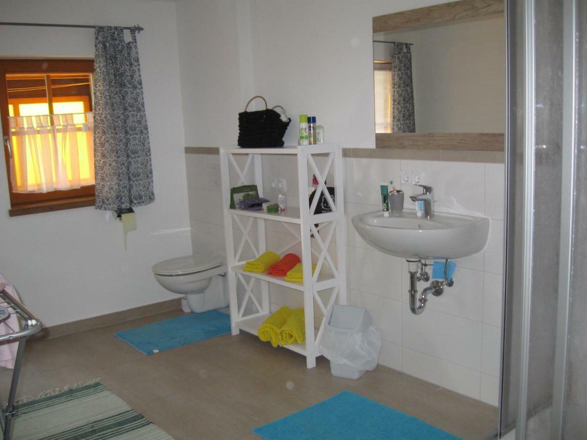 Haus Am Dorfplatz Lägenhet Uttendorf Exteriör bild